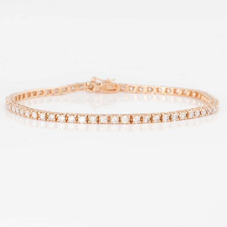 ARMBAND, sk tennisarmband, med briljantslipade diamanter, ca 2.10 ct.