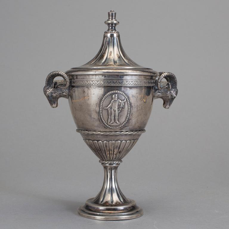 LOCKPOKAL, silver, LL & Co, Stockholm, 1891, ca 328 gram.