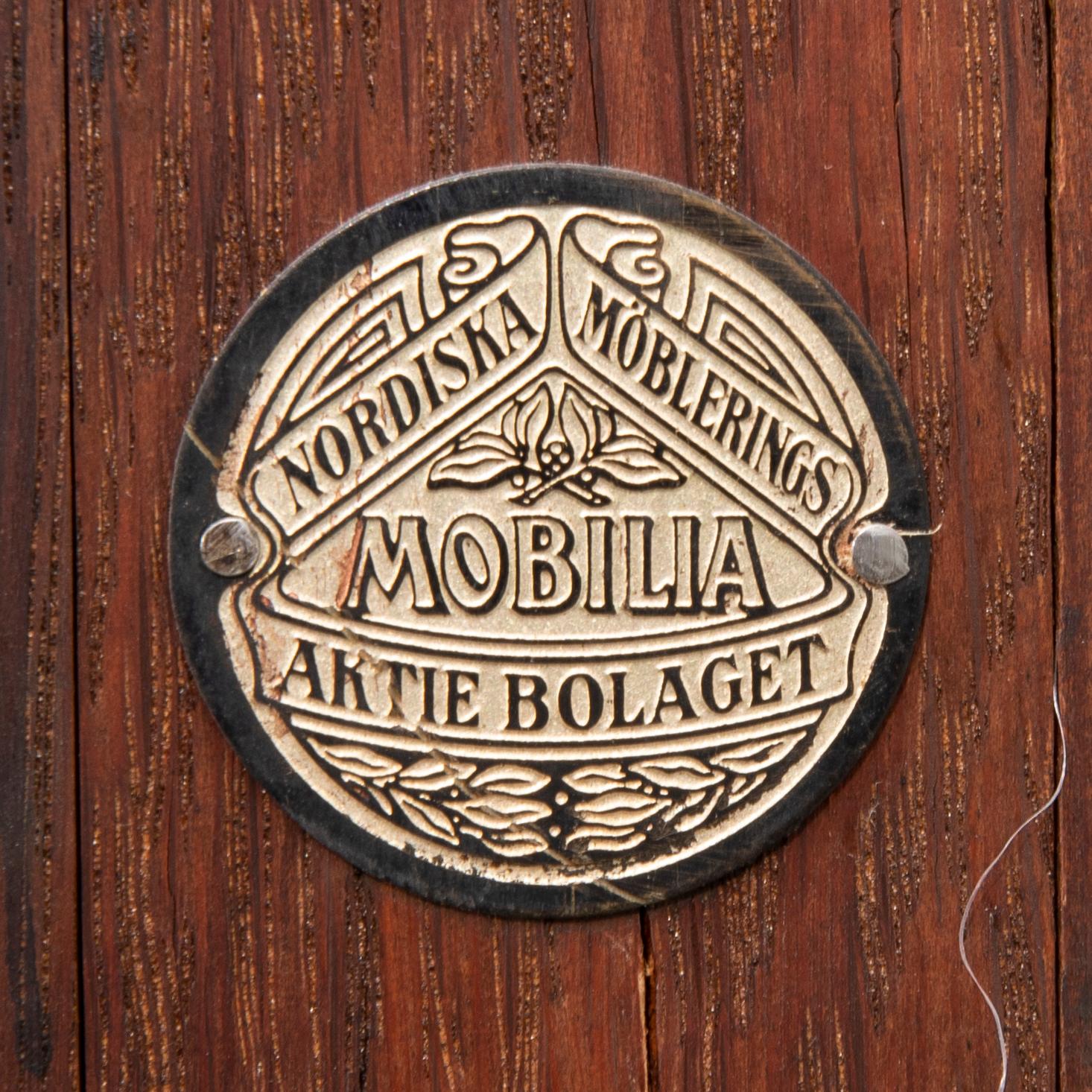 Bokskåp/Vitrinskåp Mobilia Malmö, tidigt 1900-tal.
