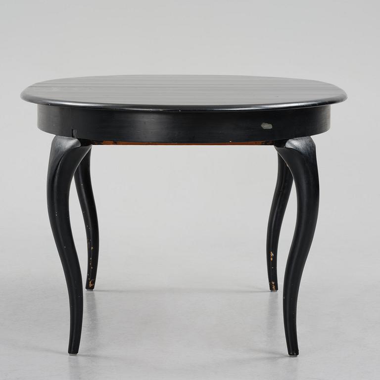 Uno Åhrén, a Swedish Grace dining table, 1920s.
