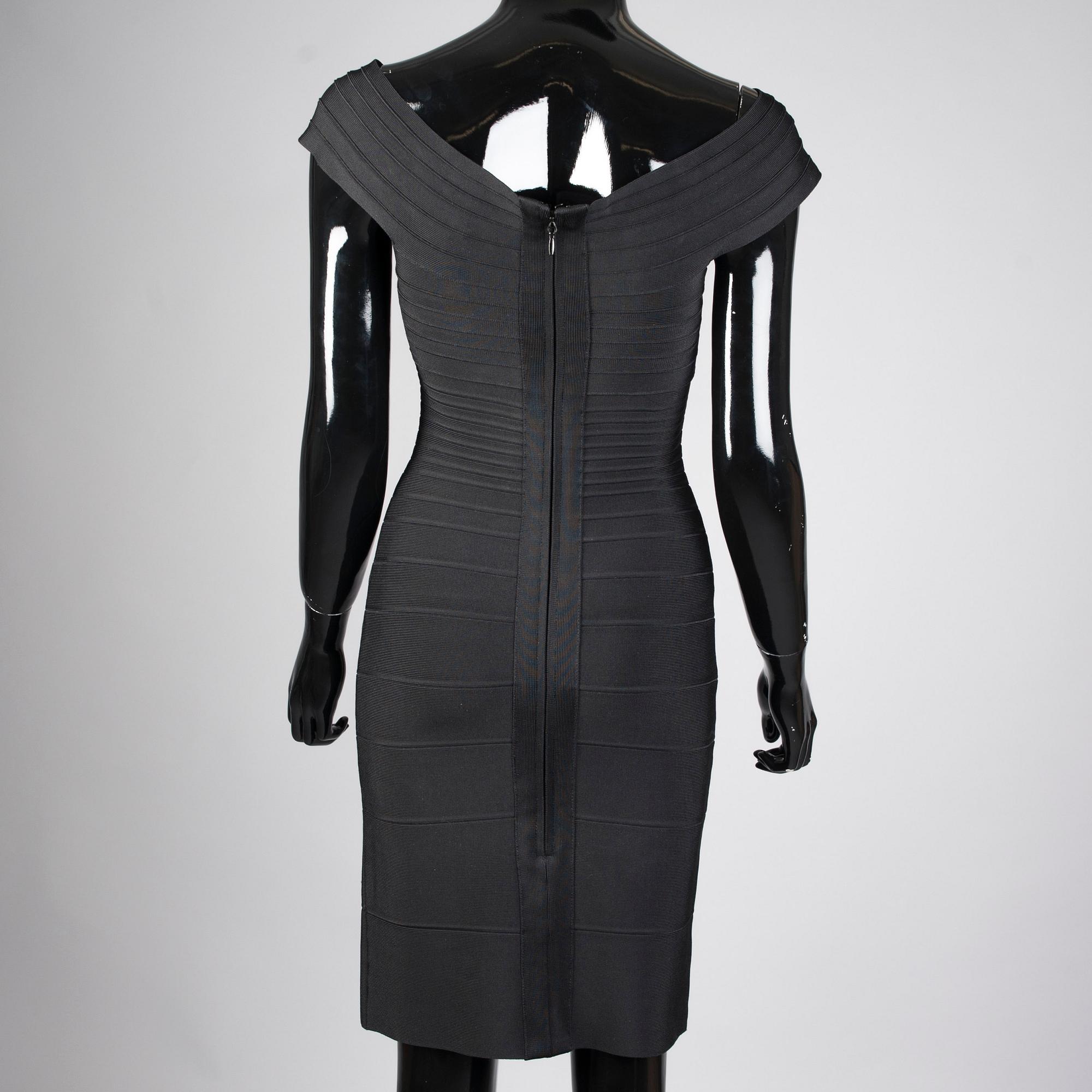 KLÄNNING, Hervé Léger.