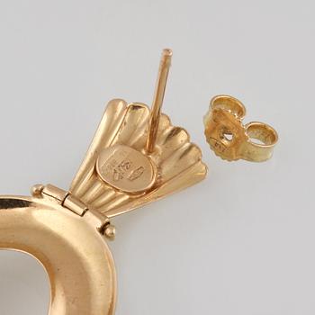 ÖRHÄNGEN, 18K guld med briljantslipade diamanter och fasettslipade safirer och rubiner, Vicenza, Italien. Vikt 8,0 gram.