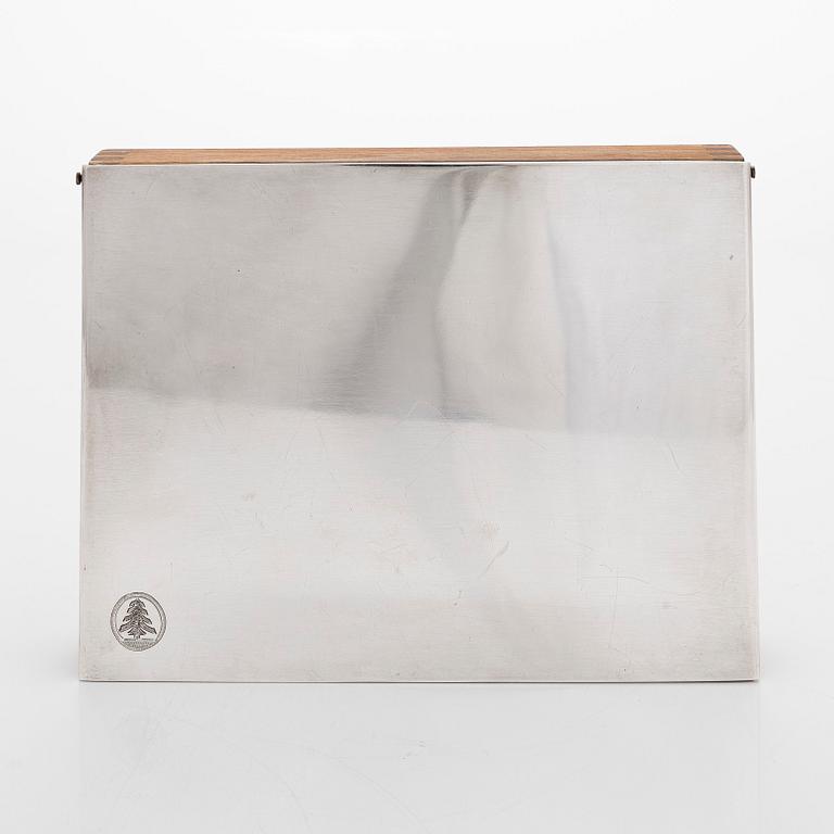 Tapio Wirkkala, a silver lidded wooden box, Kultakeskus, Hämeenlinna 1983.