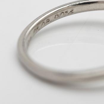 Solitaire ring in 950 platinum with a round brilliant-cut diamond, GIA certified, Van Bruun.