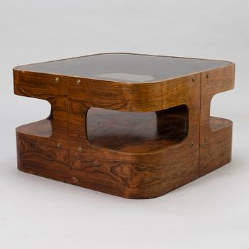 MAIJA RUOSLAHTI, a coffee table for Sopenkorpi. Designed 1967.