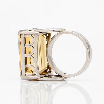 RING with Heliodor circa 30.00ct, Erik Flemming, Atelier Borgila 1969.