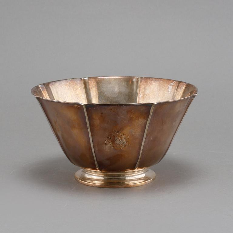 SKÅL, silver, GAB, Stockholm, 1933, vikt 426 g.