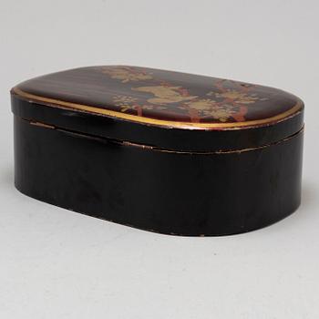 A Japanese tray and lidded box, lacquer, Meiji (1868-1912).