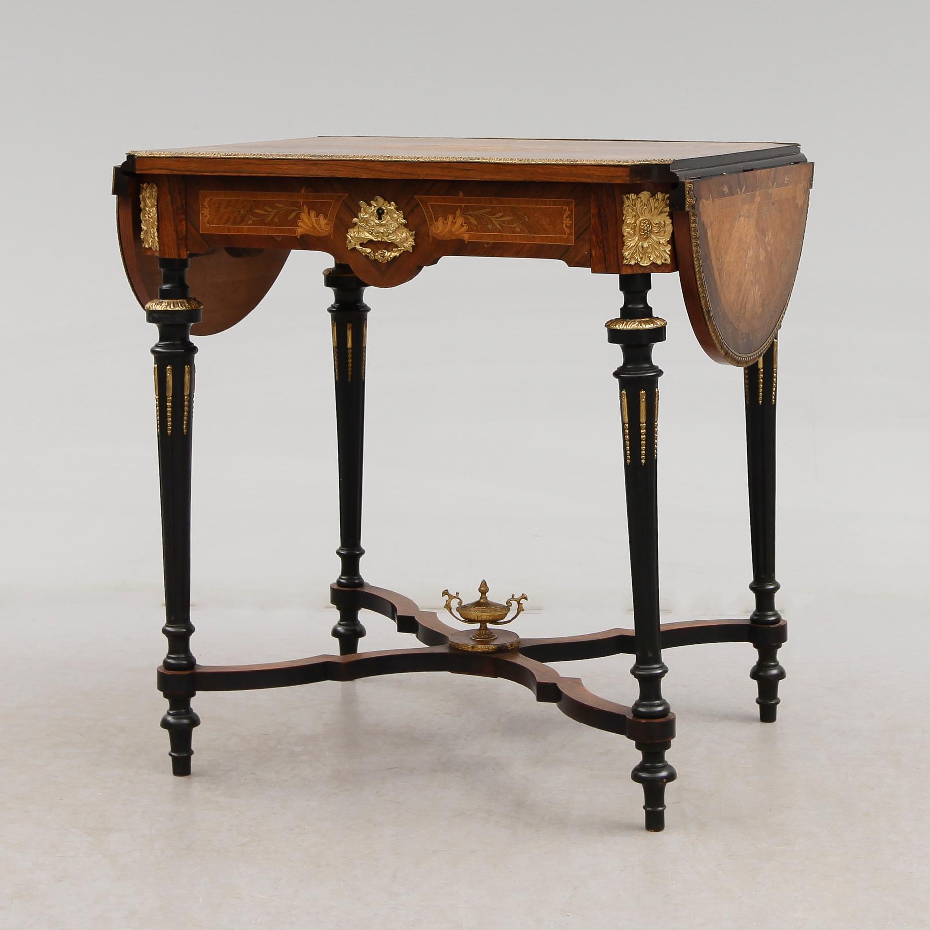 BORD, Louis Seizestil, 1900-talets första hälft.