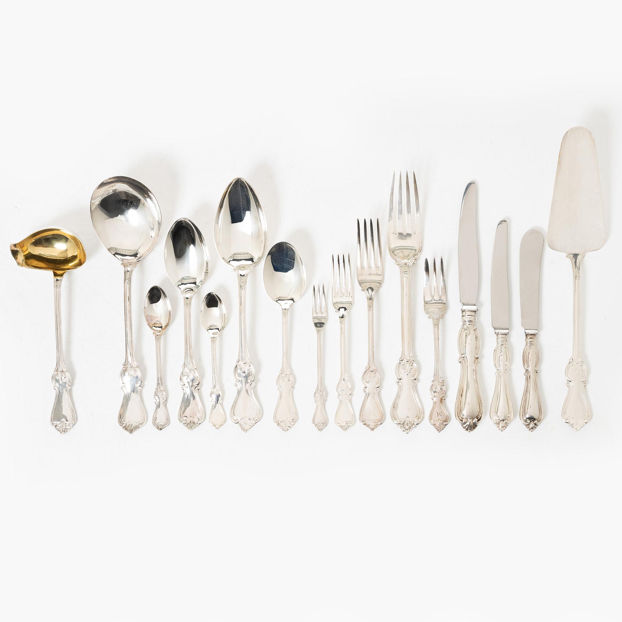 Bestickservis, silver, 112 delar, "Olga", mestadels GAB, Stockholm, 1956-1993.