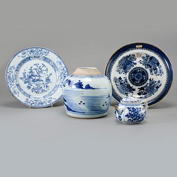 PARTI PORSLIN, 4 delar, Kina, 1700- respektive 1800-tal.
