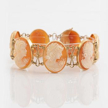 Shell cameo necklace, bracelet and ring.