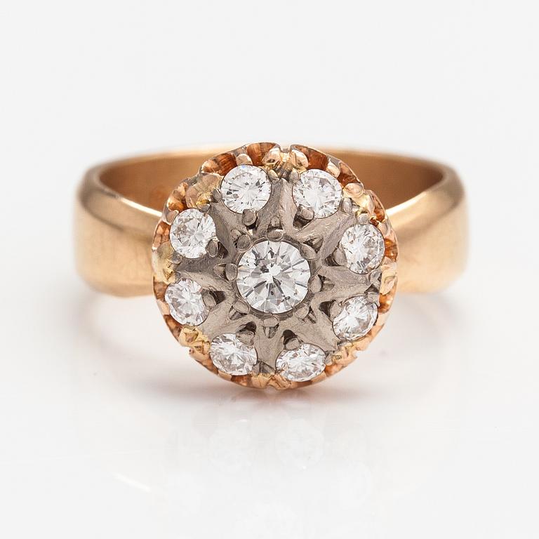 Eero Rislakki, Sormus, 14K kultaa, timantteja n. 0.85 ct yht. Westerback, Helsinki 1959.