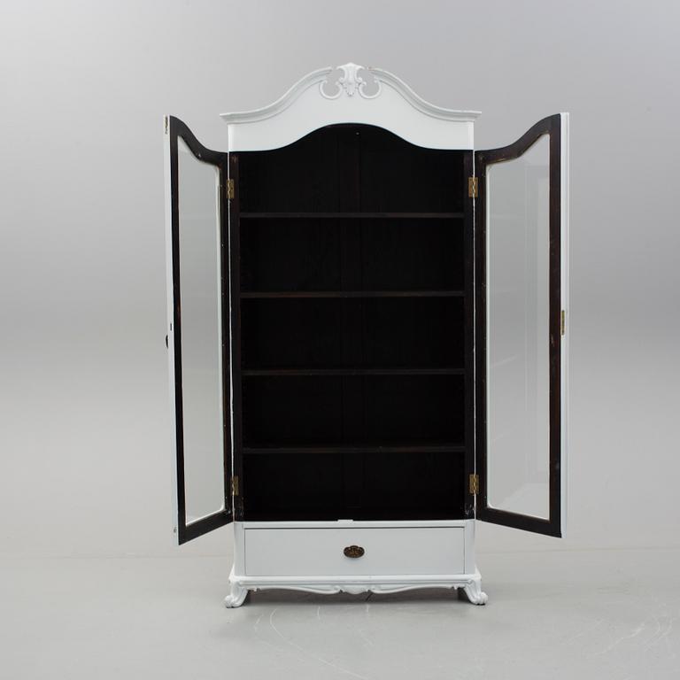 KLÄDSKÅP/VITRINSKÅP, 1800-talets slut.