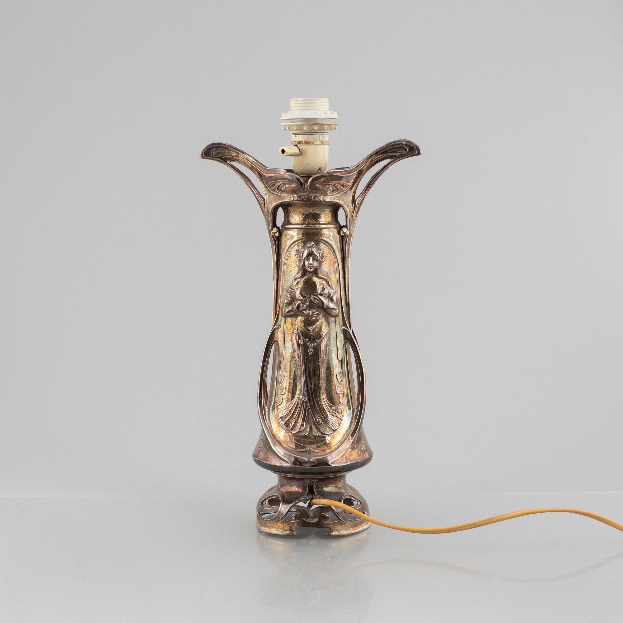 Bordslampa, nysilver, jugend, 1900-talets början.