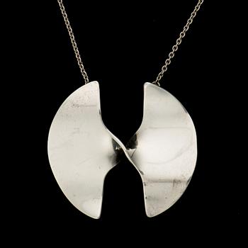 HALSSMYCKE, silver, Pekka Piekäinen, Auran Kultaseppä, Åbo 1978. Vikt 27,4 g.