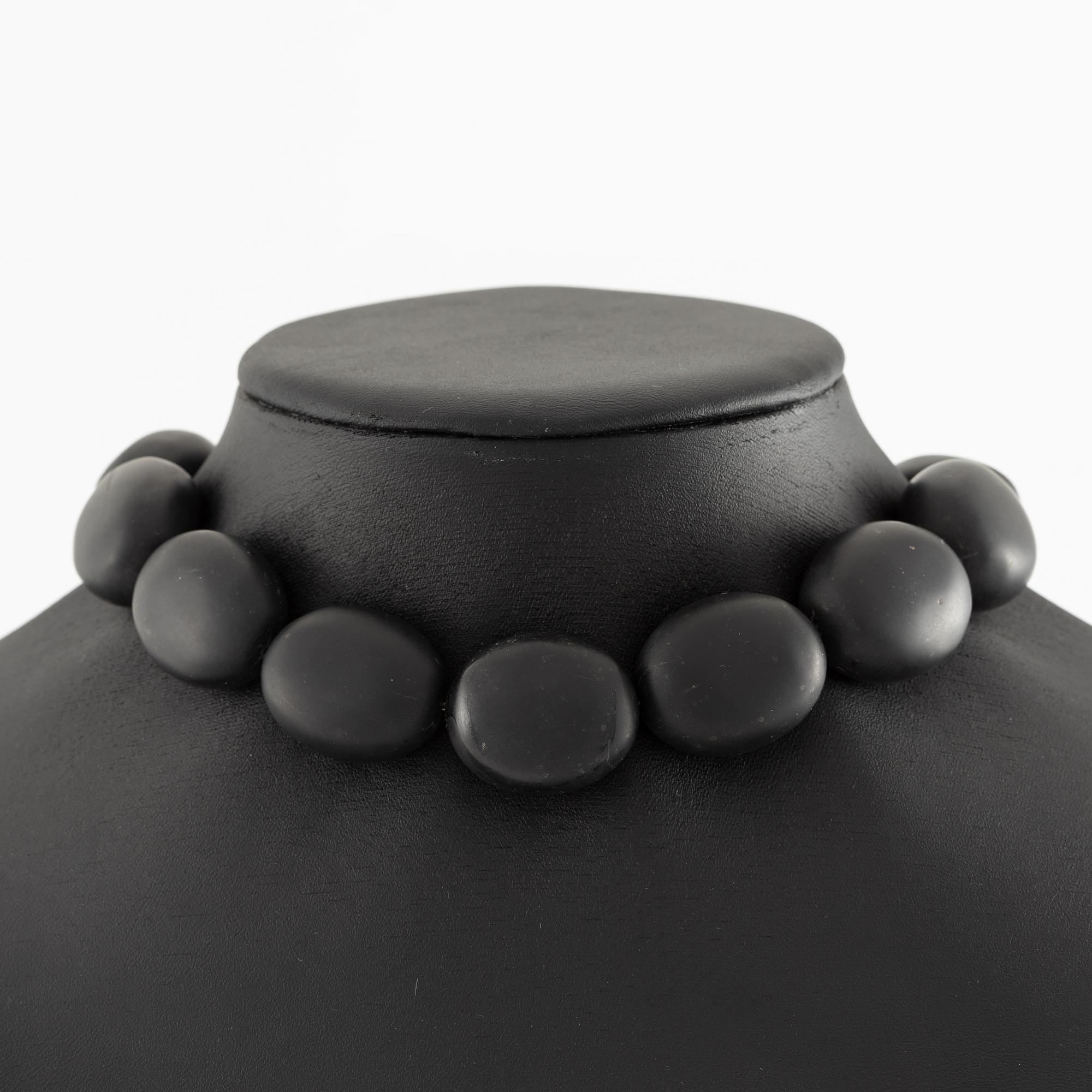 Ole Lynggaard lock 18K gold with onyx necklace.