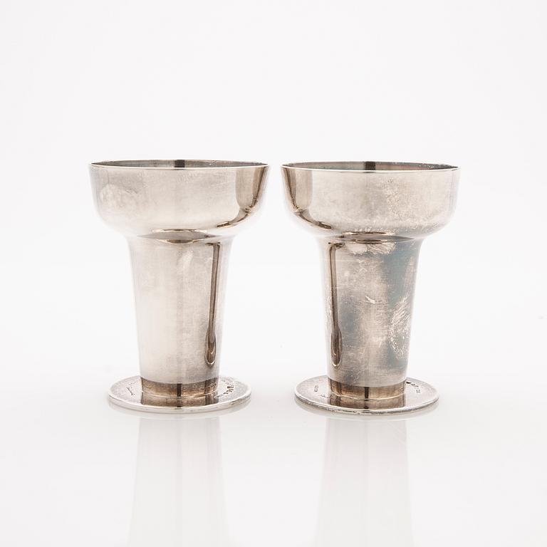 Elon Arenhill, ljusstakar, ett par, sterling silver, Malmö, 1974.
