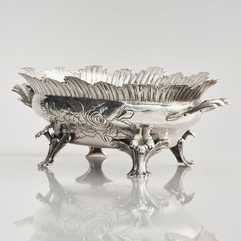 A Swedish 18th century Rococo silver bowl, mark of Jacob Lampa, Stockholm 1774.