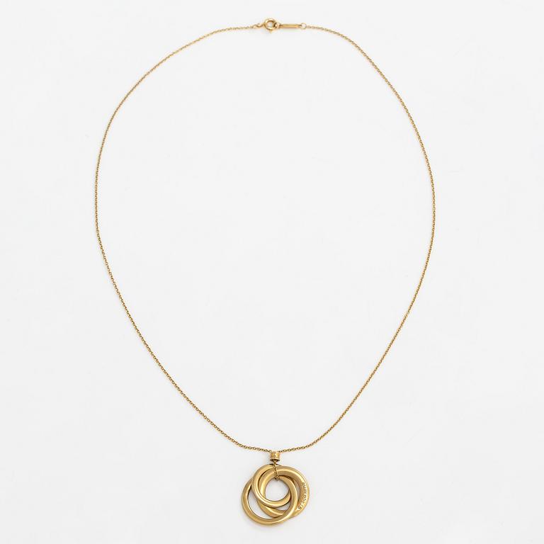 Tiffany & Co, An 18K gold necklace. Marked Tiffany & Co and T & Co.