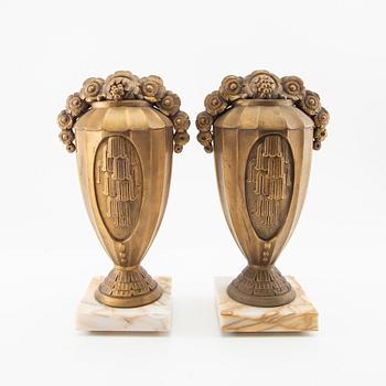 Decorative urns, a pair, Art Deco, first half of the 20th century.