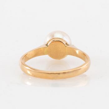 Ring, 18K gold and pearl, Stigbert, Stockholm, 1964.
