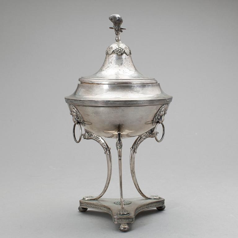 SOCKERSKÅL, silver, empirestil, CG hallberg, Stockholm 1912. Vikt ca 560 gram.