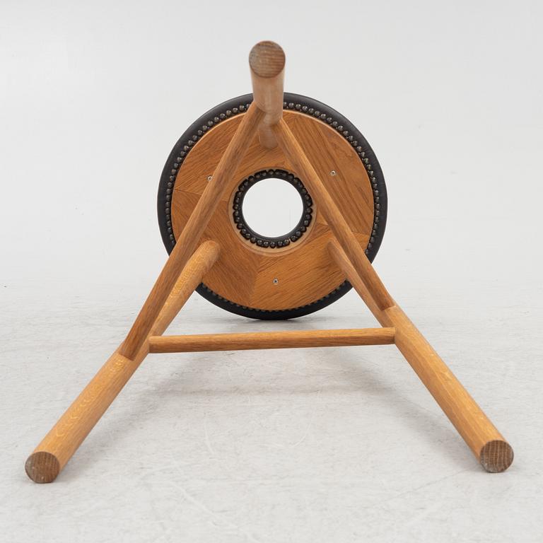 Mats Theselius, barpallar, ett par, samt barbord.