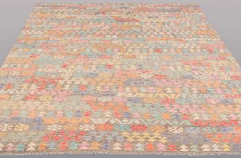 MATTA, Kelim, ca 295 x 258 cm.
