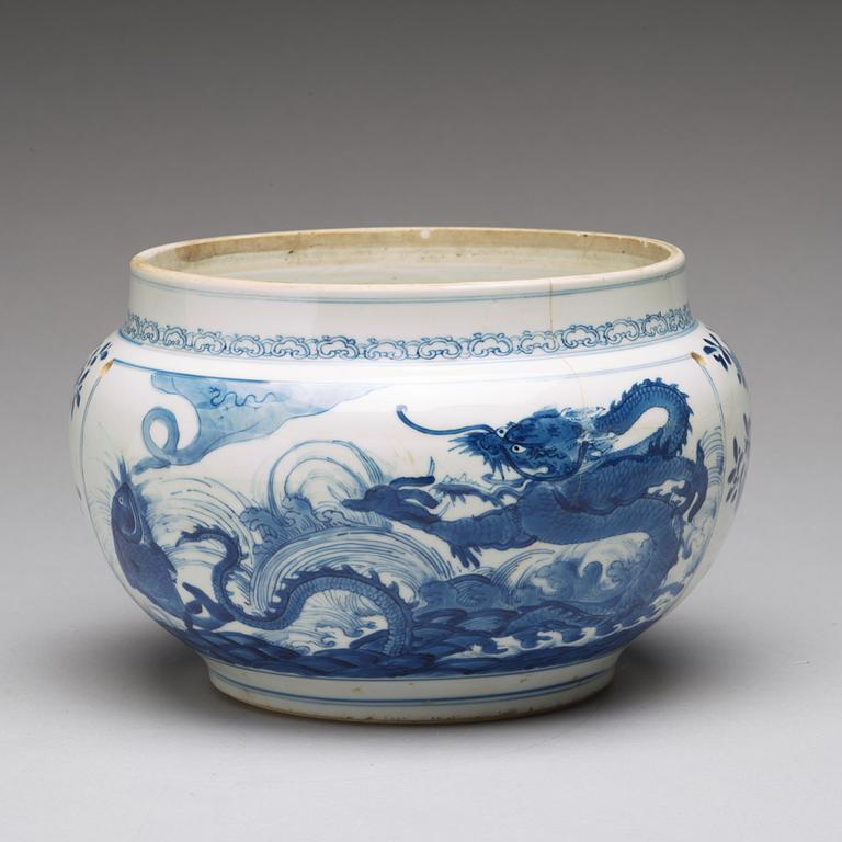 A blue and white censer/pot, Qing dynasty, Kangxi (1662-1722).