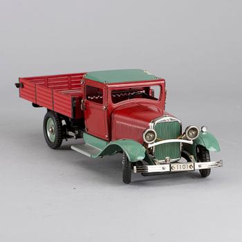 A MÄRKLIN LKW 1101 TRUCK FROM GERMANY 1930'S.