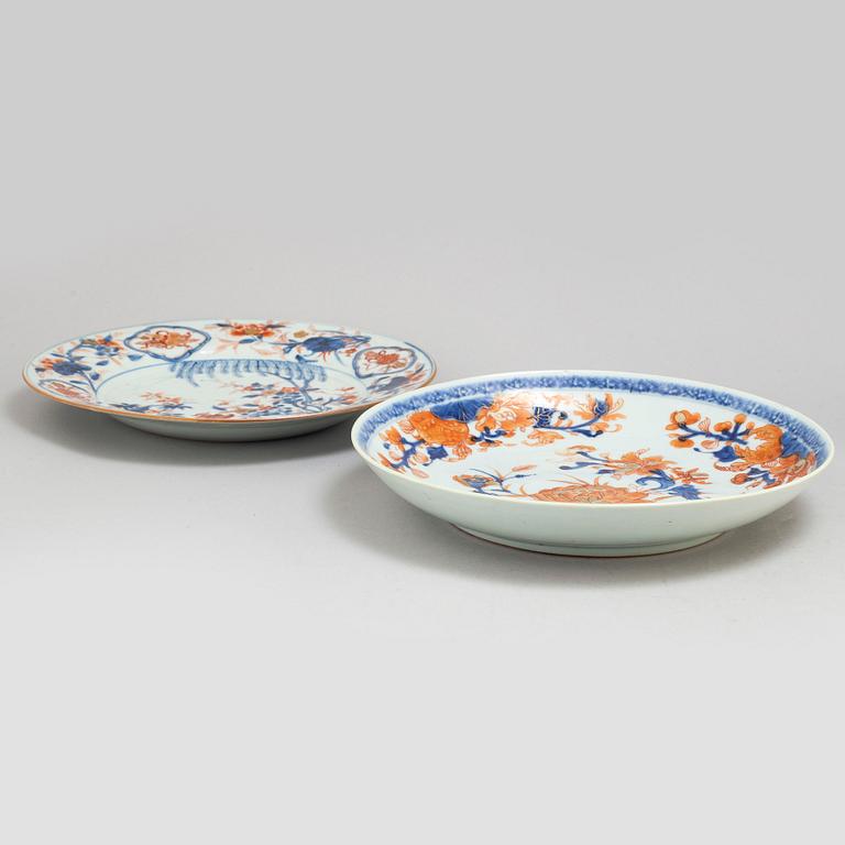 Five imari dishes, Qing dynasty, Qianlong (1736-95).