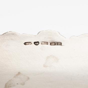 Tarjoiluvati, hopeaa, Kultakeskus, Hämeenlinna 1952.