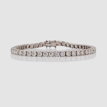 1346. ARMBAND med briljantslipade diamanter 8.02 ct, H-I/VS.