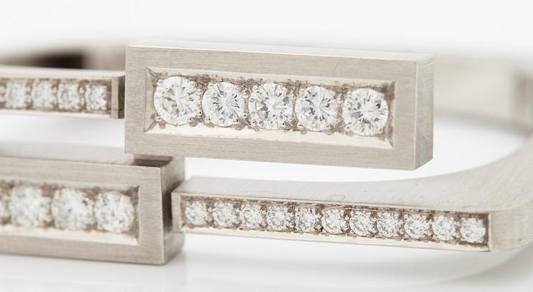 TRUDEL a bangle likely designed by KURT AEPLI.