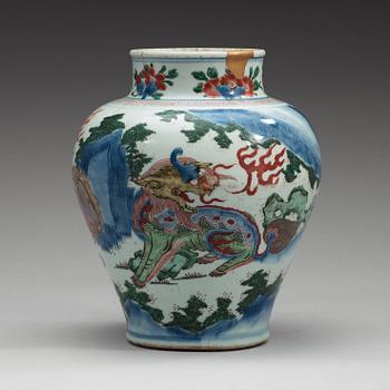 A Transitional Wucai jar, 17th Century.