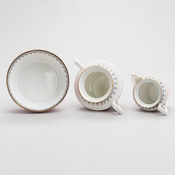 A Russian 18-piece coffee set in porcelain from M.S. Kuznetsov, manufactured in Riga, Russia 1864-1880.