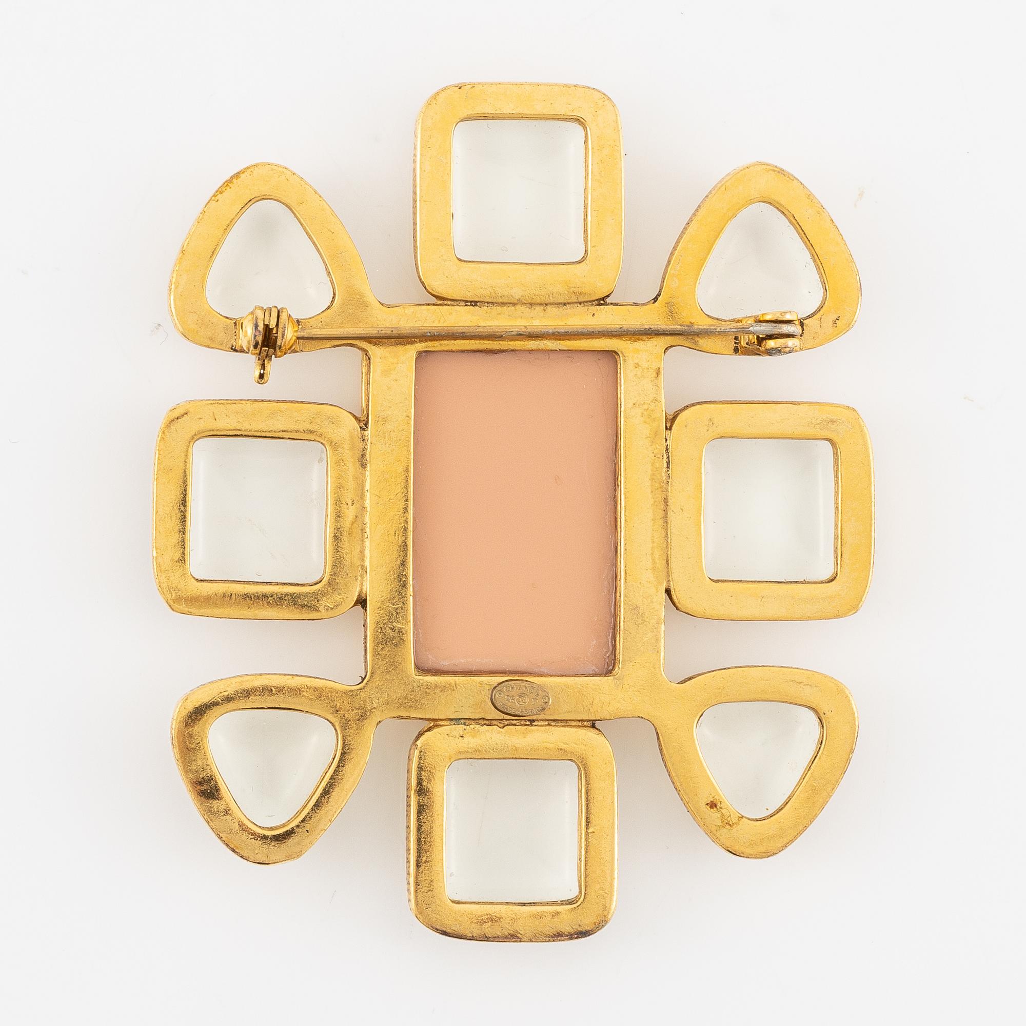 Chanel, brooch, 1996.