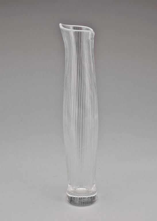 VAS, glas, "Tuonelan virta", modell 3522, Tapio Wirkkala, Iittala, Finland, 1900-talets andra hälft.