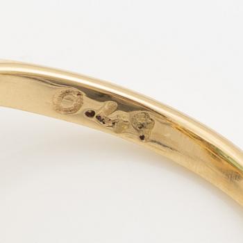 Ring, cocktailring, 18K guld och platina med smaragd och gammalslipade diamanter, medföljande report.