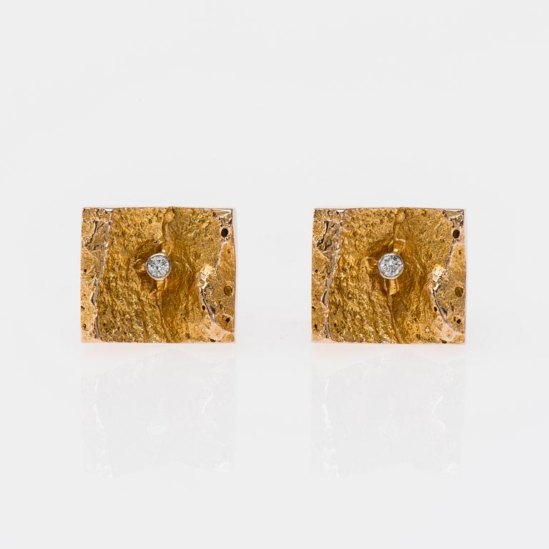 MANSCHETTKNAPPAR, 14K guld, briljantslipade diamanter. "Gullies" Björn Weckström, Lapponia 1965. Vikt ca 13,1 g.