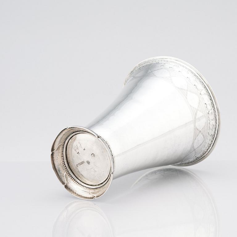 A Swedish 18th century silver beaker, marks of Johan Martin Loëll, Falun 1794.