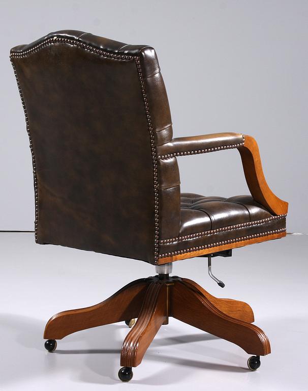 SKRIVBORDSSTOL, engelsk stil, Norge, 1900-tal.