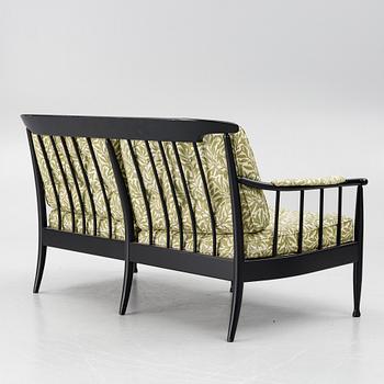 Kerstin Hörlin-Holmquist, soffa, "Skrindan", OPE-möbler, 1900-talets andra hälft.