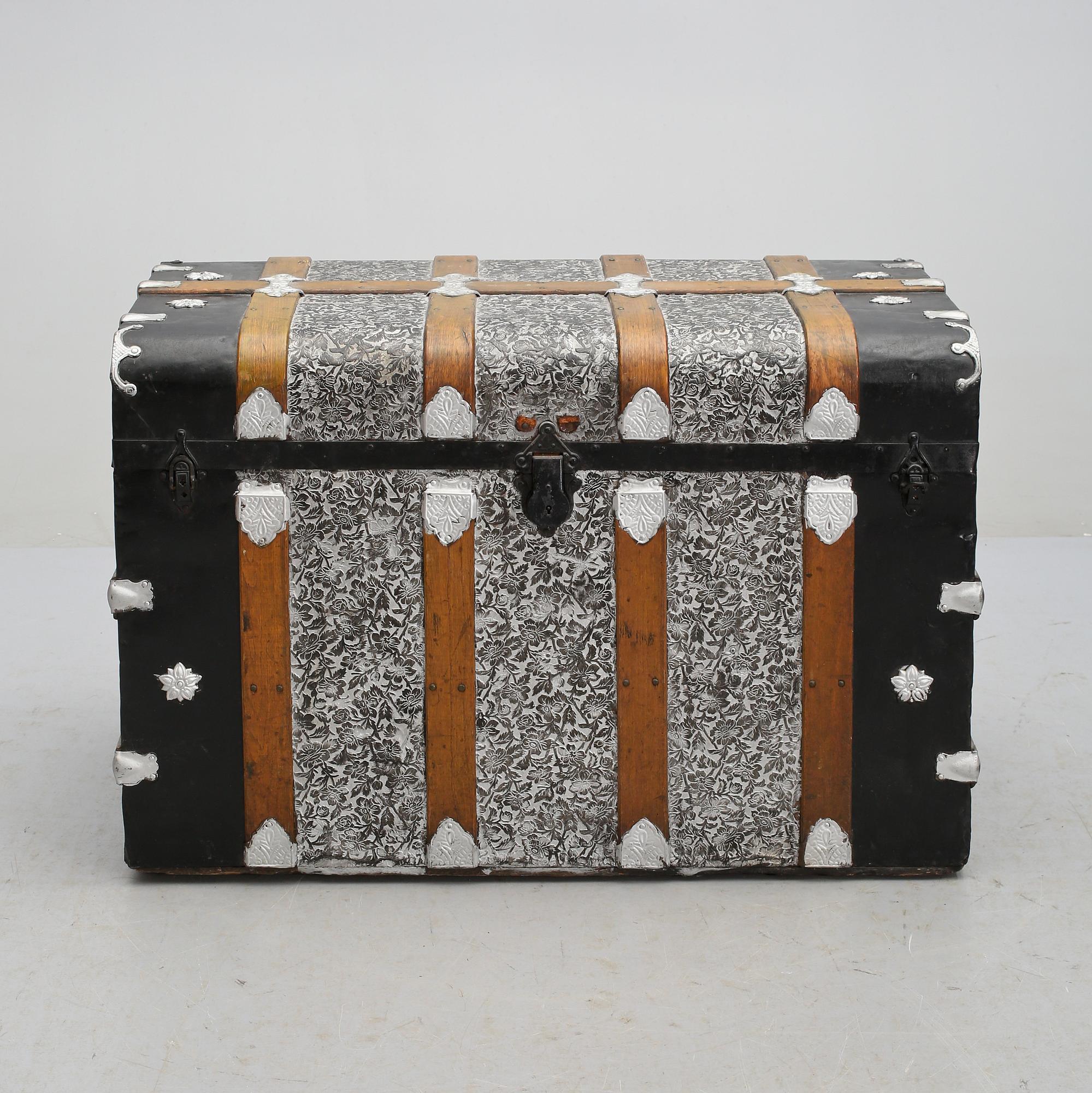 KOFFERT, omkring år 1900.