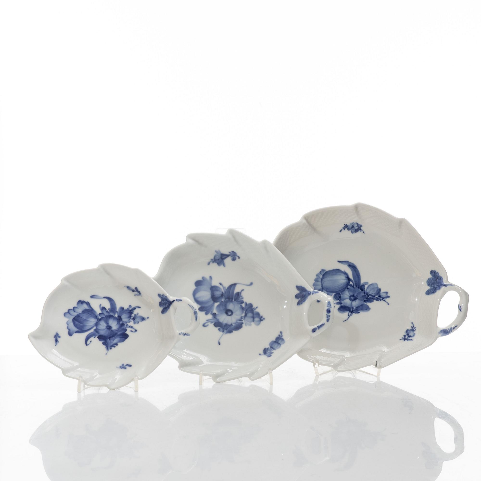 An 85-piece "Blå Blomst' porcelain dinner and cofee service, Royal Copenhagen, Denmark.