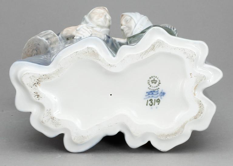 FIGURIN, porslin, Christian Thomsen, Royal Copenhagen.