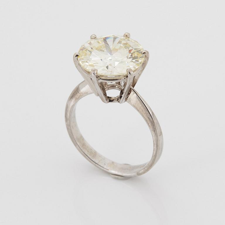 A 14K gold ring set with an old-cut diamond 6.70 cts quality K vvs 2 according to an IGL certificate.