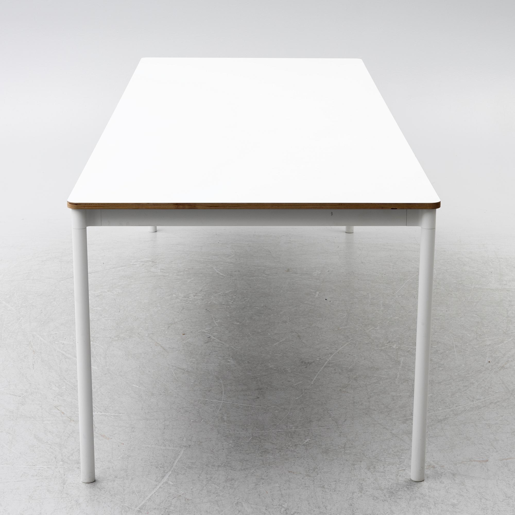 Mika Tolvanen, dining table "Base", Muuto,