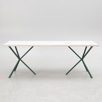 Per Söderberg, matbord, "NEB Dining Table", No Early Birds, Stockholm, 2021.